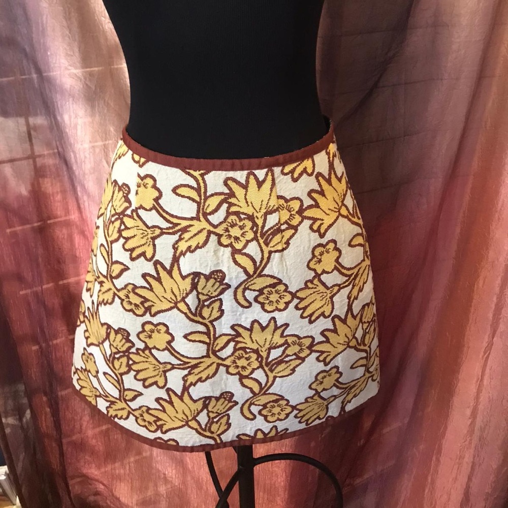 Topshop Tapestry Wrap Yellow and Maroon Skirt Sz 2‎